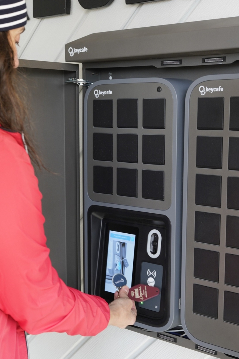 Motel Impérial Streamlines Check-In with Keycafe and Mews